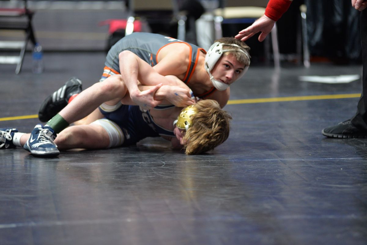 A Northampton wrestler works a cradle
